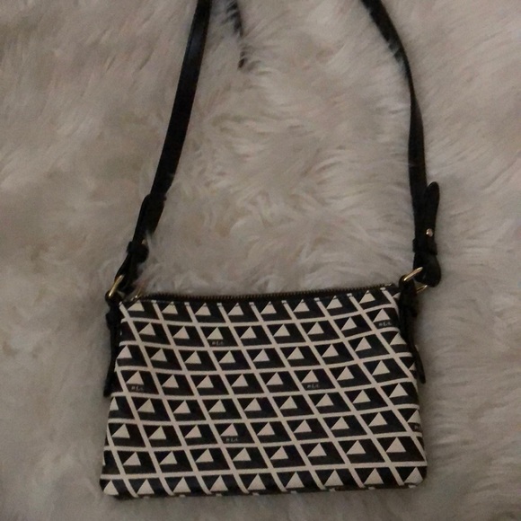 BAG - Picture 2 of 2